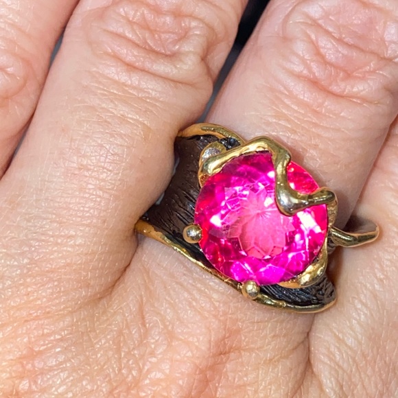 Breathtaking Pink Topaz Ring - Picture 8 of 13